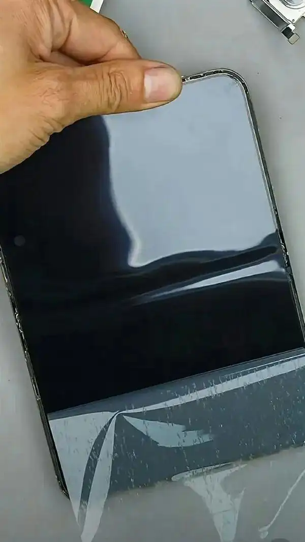 发售三天后 iPhone Duo回收价、售价双双“破发”(8)